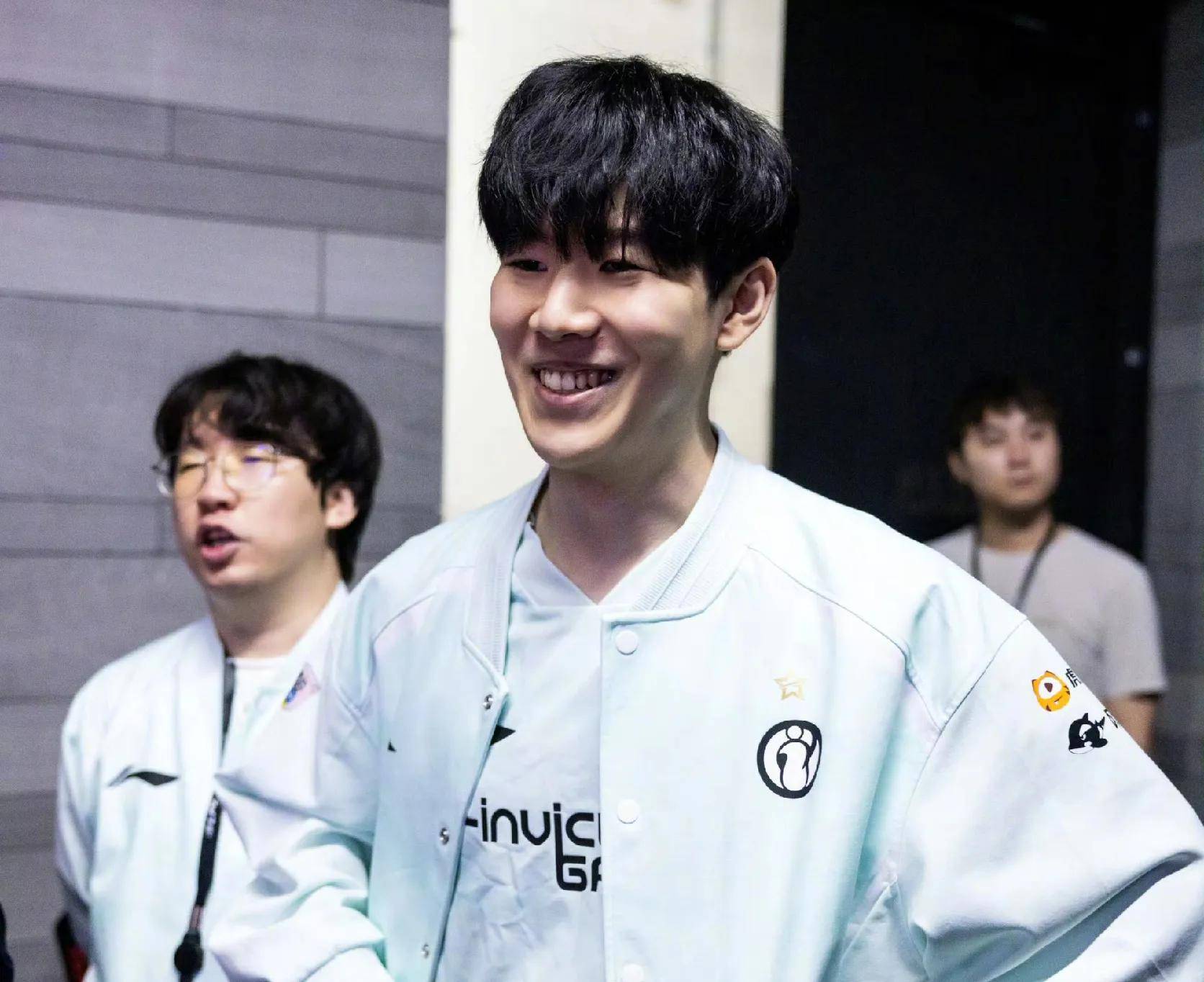 成为了当今 成为了当今